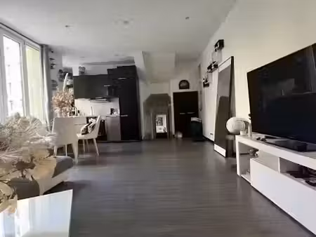 location meublée appartement 3 pièces 74 m² à paris 16ème (75016)  2 850 €