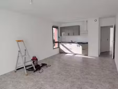 location appartement 2 pièces à clisson (44190) : à louer 2 pièces / 52m² clisson
