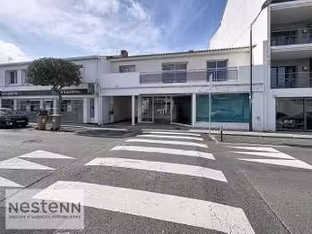 location bureaux et commerces à challans (85300) : à louer / 104m² challans