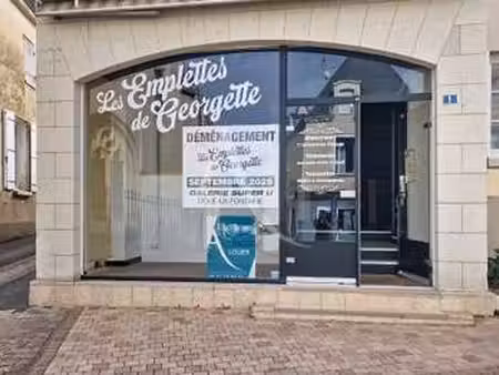 location bureaux et commerces à doue-la-fontaine (49700) : à louer / 52m² doue-la-fontaine