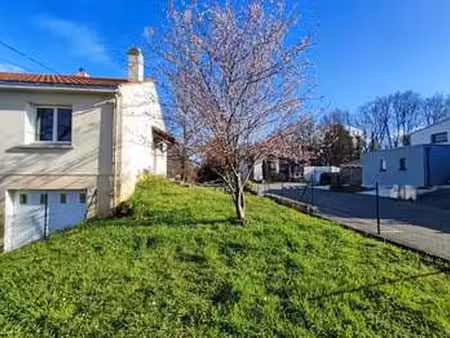 location maison meublé à rezé (44400) : à louer meublé / 77m² rezé