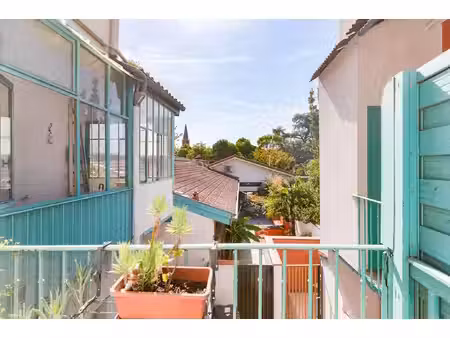 appartement de caractère avec balcon et véranda au coeur des minimes