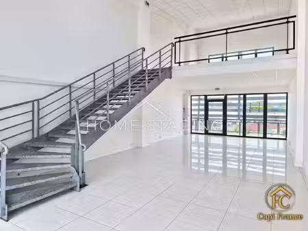 location bureau 2 pièces 119 m² à baie-mahault (97122)