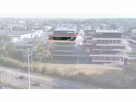 440 m² high-end kantoren op toplocatie langs de e40 te oo...