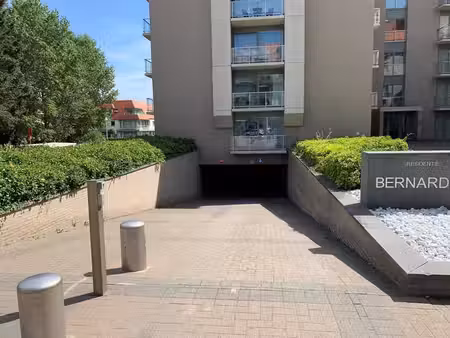 parking - garage fermé