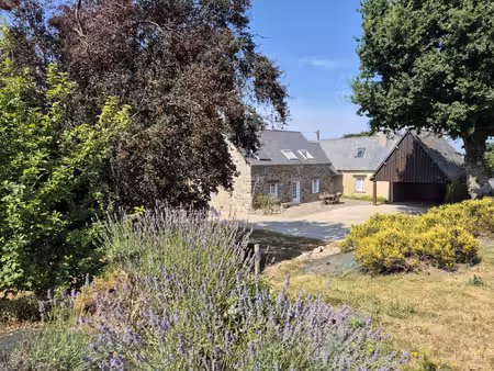 maison en pierre  lanfains (22)