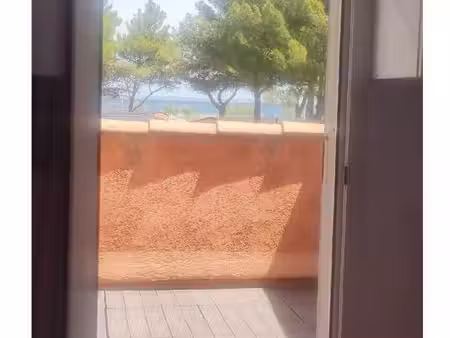 maison avec vue sur la lagune de thau