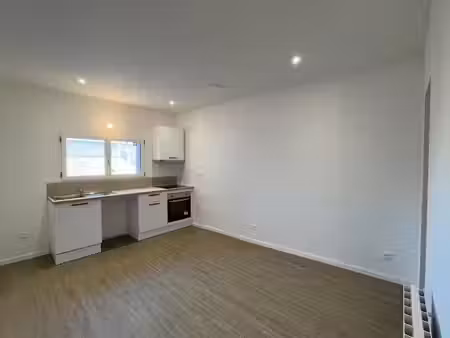 location appartement 2 pièces 46.5 m² à castelnaudary (11400)  525 €