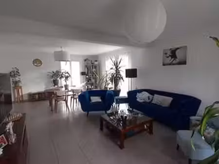 location maison à montreuil-sous-pérouse (35500) : à louer / 117m² montreuil-sous-pérouse