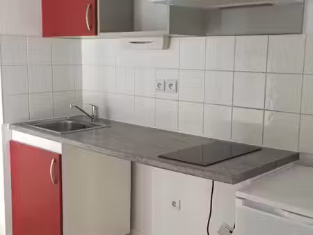 t2 de 44 m² sur les hauteurs d’auterive