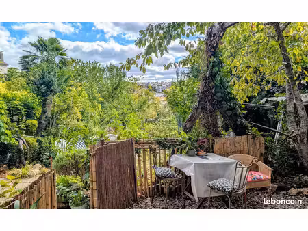 petite maison dans un grand jardin à 10 min de montparnasse