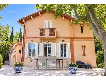 villa 5 pièces 130 m²