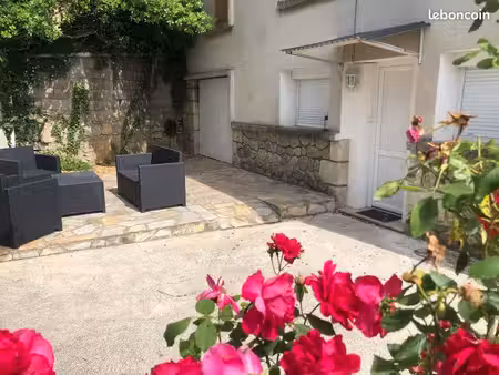 appartement rez de chaussée avec jardin