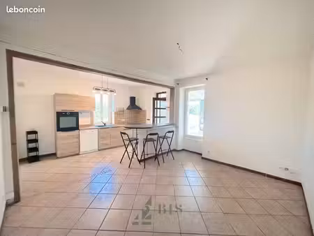 maison 3 pièces 65 m²