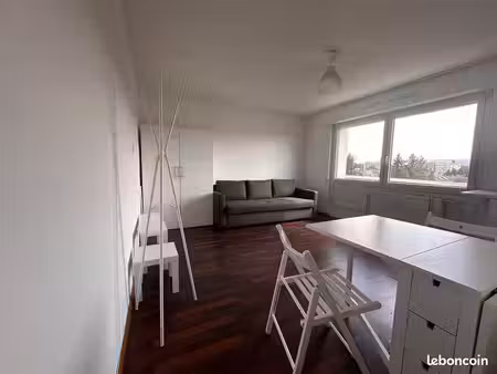 studio 1 pièce 24 m²