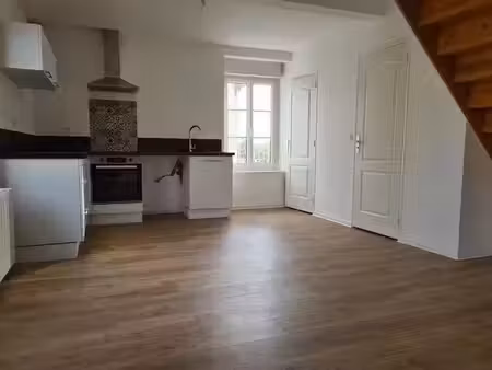 location appartement 3 pièces 56 m² à ingrandes-le fresne sur loire (49123)  670 €