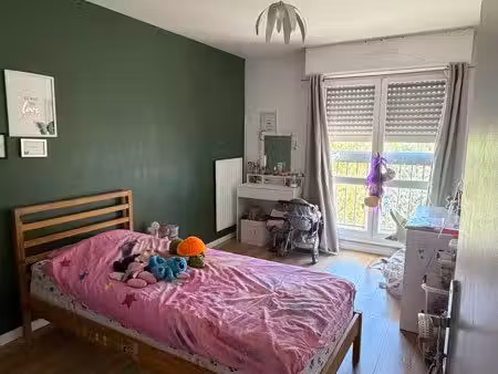 vends appartement t4