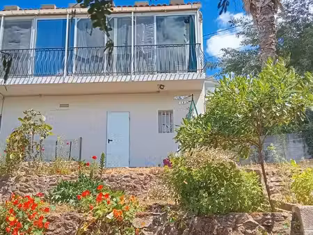 villa individuelle au calme avec grand jardin