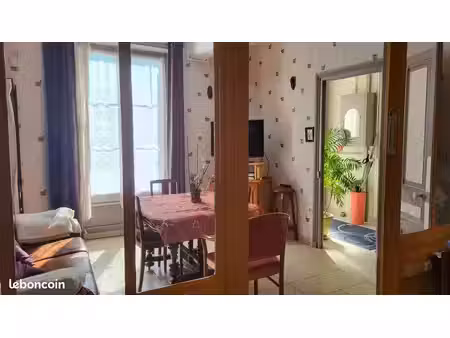 appartement 13 pièces 198 m²