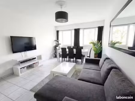 t5 de 100 m² à 50m du parc blandan - lyon 7 - rdc - t5 98 64 m² — lyon 7 jean macé — idéal
