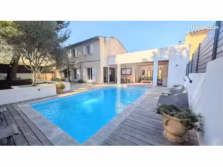 maison 6 pièces 127 m²