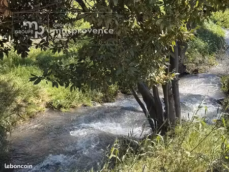 terrain à bâtir de 3100 m² à maussane-les-alpilles (13)
