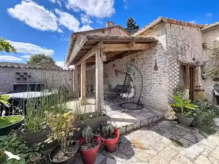 vente maison 3 pièces 91 m² à saint-coutant (79120)  72 345 €