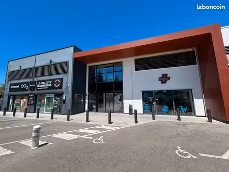 locaux professionnels à louer 75 / 30 30 / 20 74 m² – pélissanne