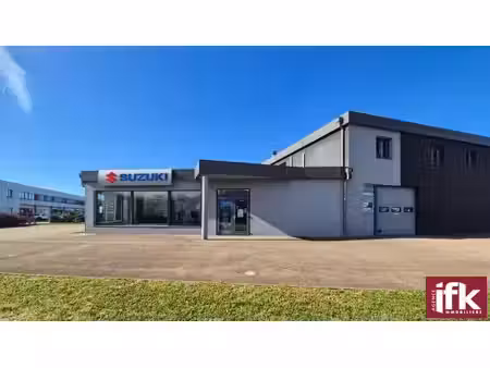 ensemble immobilier de 609 m² : local commercial + appartement