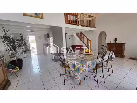maison très propre.