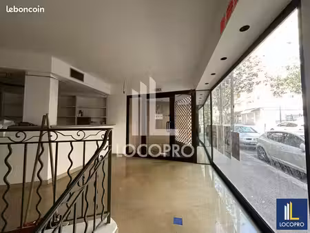 local commercial 248 m²