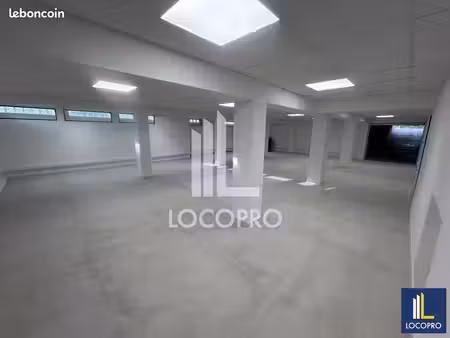 local d'activité 140 m²