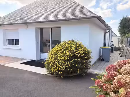 location maison 5 pièces 85 m² à perros-guirec (22700)  1 135 €