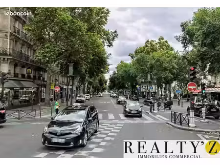 local commercial 239 m²