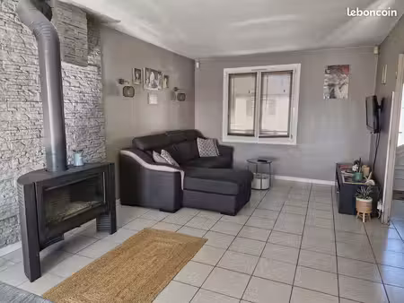 maison individuelle de 114 m² avec grand garage et terrain de 564 m² à pontoy