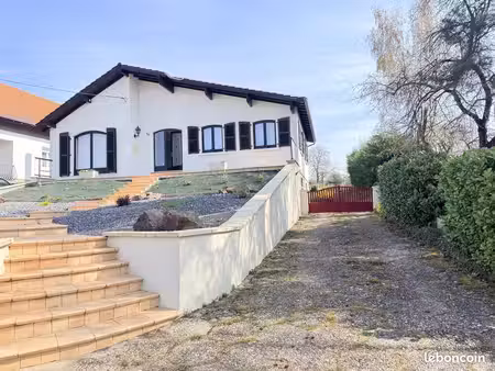 très belle villa de caractère