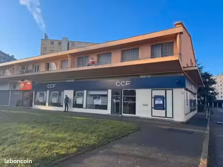 bureaux 215 m²