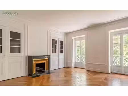 bureaux 410 m²