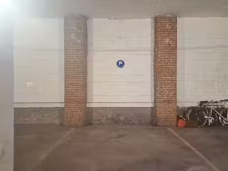 parking/box 14 m² lille