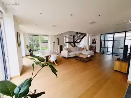 maison d’exception de 350 m² – 6 chambres – terrain de 3 000 m² – pont-à-marcq