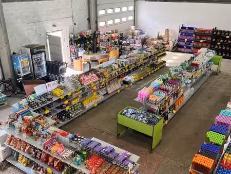 à vendre dépôt-magasin 400 m² – stock 60 000 – petit loyer
