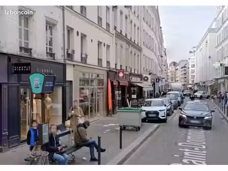 local chaussures 90 m²
