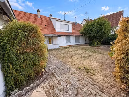 haguenau – maison à rénover de 120 m² avec fort potentiel  dépendance et possibilité de pl