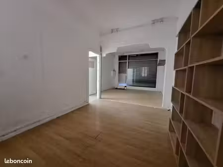 local commercial 48 m²