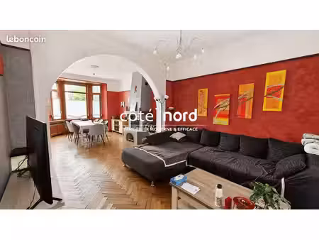 maison 8 pièces 164 m²