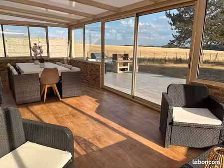 maison 8 pièces 136 m²