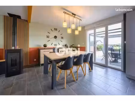 maison 5 pièces 102 m²