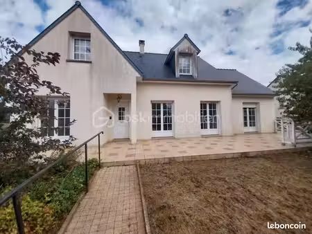 pavillon 6 pièces 158 m²