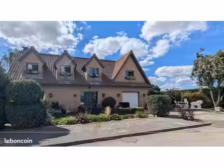 maison 8 pièces 123 m²
