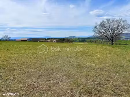 terrain 1 920 m² sugeres